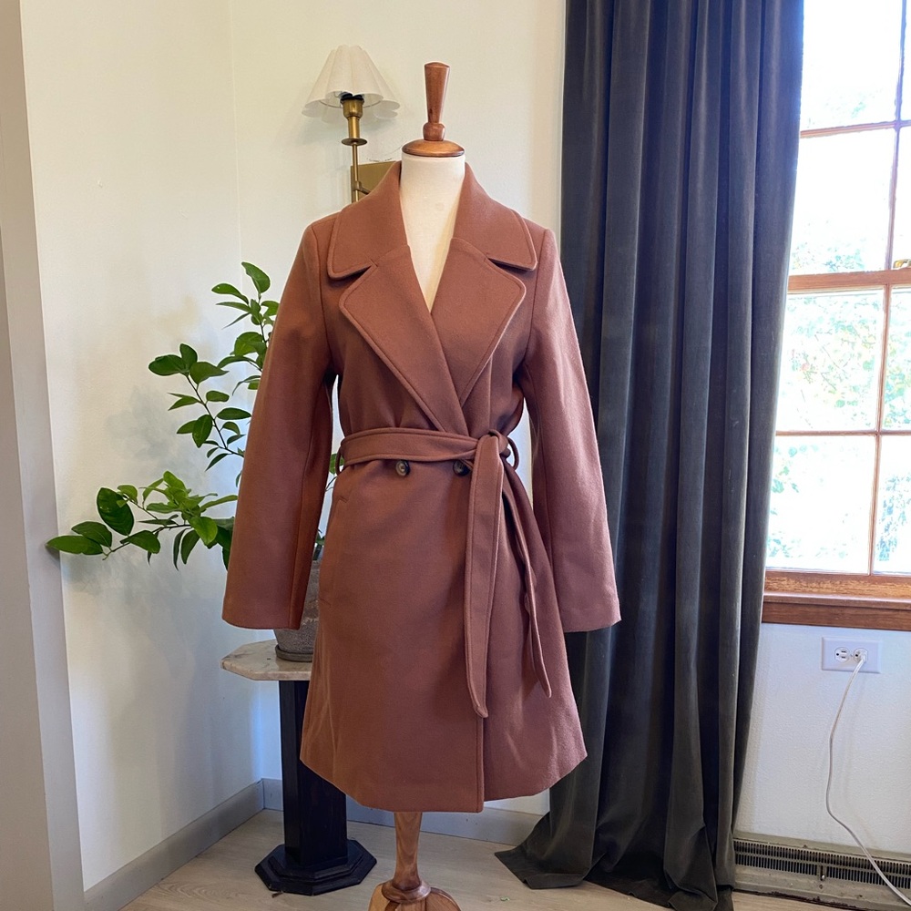 Chic Tan Women's Trench Coat
